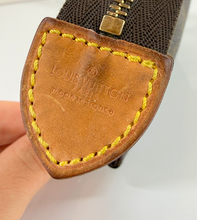 LOUIS VUITTON TOILETTE POUCH 15