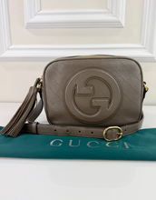 GUCCI DIAGONAL STITCHED BLONDIE IN KHAKI BROWN
