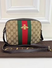 GUCCI GG WEBBY BEE CROSSBODY