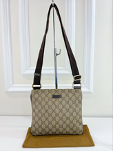 GUCCI FLAT MESSENGER BAG SMALL
