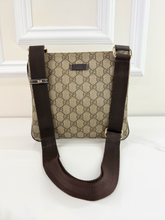 GUCCI FLAT MESSENGER BAG SMALL