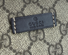 GUCCI FLAT MESSENGER BAG SMALL