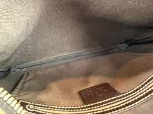 GUCCI FLAT MESSENGER BAG SMALL