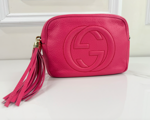 GUCCI SOHO DISCO CROSSBODY BAG IN HOT PINK