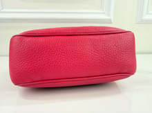 GUCCI SOHO DISCO CROSSBODY BAG IN HOT PINK