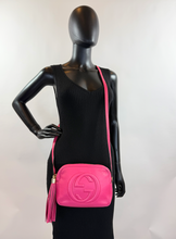 GUCCI SOHO DISCO CROSSBODY BAG IN HOT PINK