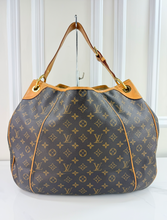 LOUIS VUITTON GALLIERA HOBO GM