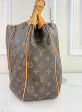 LOUIS VUITTON GALLIERA HOBO GM