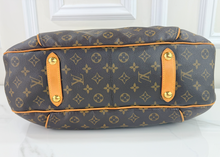 LOUIS VUITTON GALLIERA HOBO GM