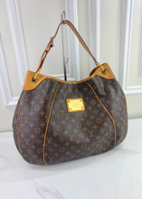 LOUIS VUITTON GALLIERA HOBO GM
