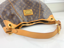 LOUIS VUITTON GALLIERA HOBO GM