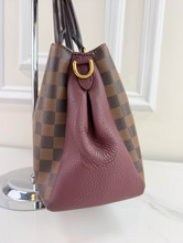 LOUIS VUITTON BRITTANY TAURILLON MAGNOLIA DE