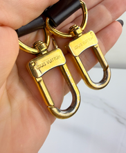 LOUIS VUITTON BRITTANY TAURILLON MAGNOLIA DE