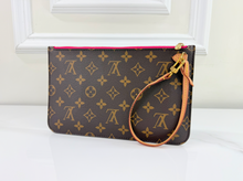 LOUIS VUITTON NEVERFULL MM POCHETTE FUSCHIA MS4149