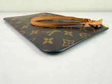 LOUIS VUITTON NEVERFULL MM POCHETTE FUSCHIA MS4149