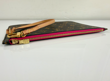 LOUIS VUITTON NEVERFULL MM POCHETTE FUSCHIA MS4149