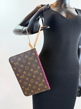 LOUIS VUITTON NEVERFULL MM POCHETTE FUSCHIA MS4149