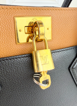 LOUIS VUITTON ON MY SIDE MM BLACK CALFSKIN MONOGRAM