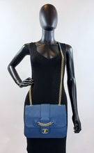 CHANEL SHEEPSKIN FRONT CHAIN FLAP IN NAVY