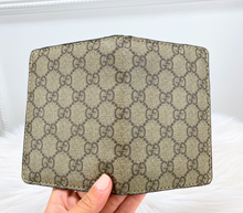 GG PASSPORT STYLE #1