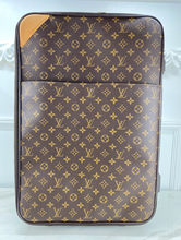 LOUIS VUITTON PEGASE 60 MONOGRAM